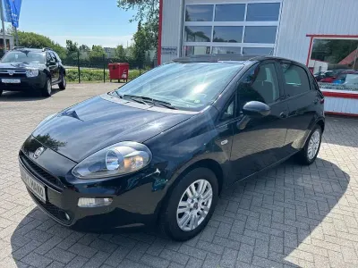 Gebraucht Fiat Punto More 69 PS (50 kW) 2018 Schwarz Kleinwagen