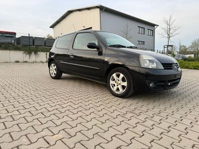 gebraucht Renault Clio 1,2L Benziner mit Klima und TÜV