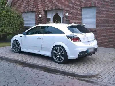 Gebraucht Opel Astra OPC 322 PS (236 kW) 2006 Weiß Kleinwagen