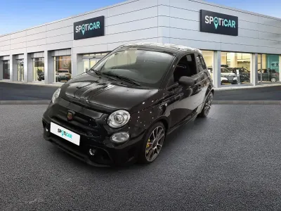 Używany Abarth 695 179 KM (131 kW) 2024 Czarny Hatchback