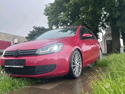 Gebraucht VW Golf VI 150 PS (110 kW) 2011 Rot Kleinwagen
