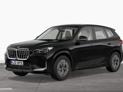 Gebraucht BMW iX1 Performance 200 kW (272 PS) 2023 Schwarz SUV
