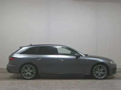 Gebraucht Audi A4 S-Line 204 PS (150 kW) 2023 Grau Kombi