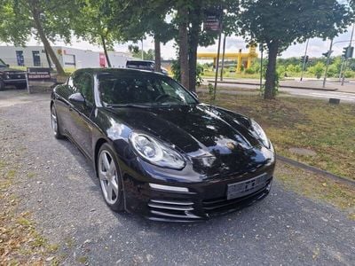 Porsche Panamera 4S