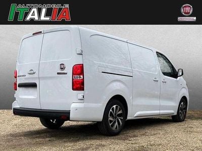 Second-hand Fiat Scudo 100 kW (136 CP) 2023 Alb Van