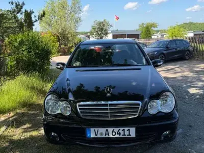 Gebraucht Mercedes C180 Classic 143 PS (105 kW) 2005 Schwarz Limousine