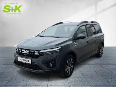 Usata Dacia Jogger 141 CV (103 kW) 2025 Grigio Monovolume