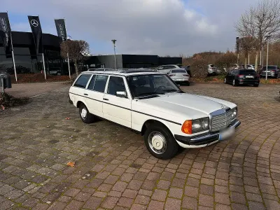 Gebraucht Mercedes 300 88 PS (64 kW) 1984 Weiß Kombi