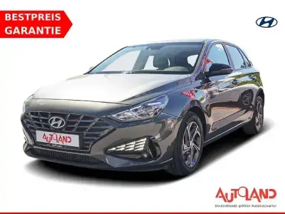 Używany Hyundai i30 160 KM (117 kW) 2021 Szary Sedan/Limuzyna