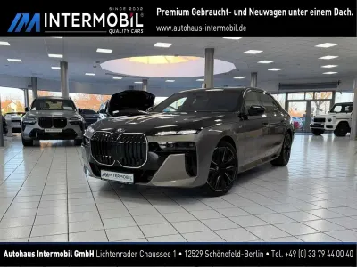Gebraucht BMW 740 Sport Line 286 PS (210 kW) 2025 Oxidgrau ii metallic bmw indiv Limousine