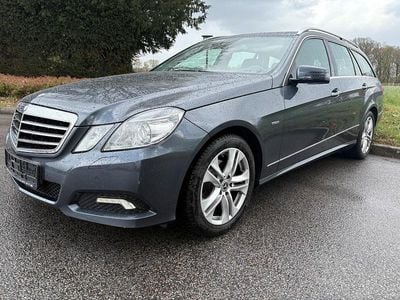 Gebraucht Mercedes E200 184 PS (135 kW) 2011 Grau Kombi