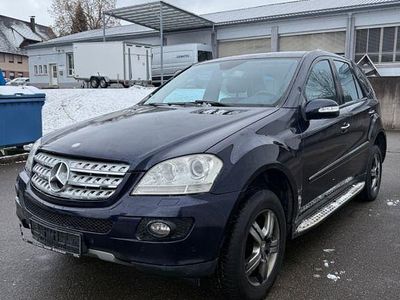 Gebraucht Mercedes ML320 224 PS (164 kW) 2012 Blau SUV