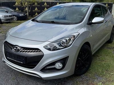 Gebraucht Hyundai Coupé Classic 90 PS (66 kW) 2013 Silber Coupé