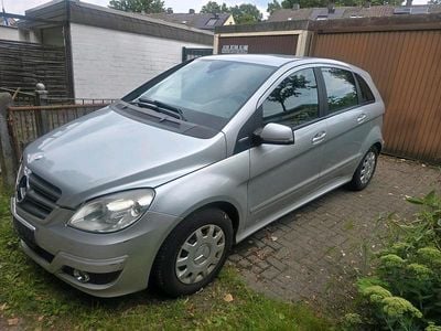 Mercedes B150