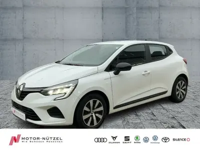 Gebraucht Renault Clio Equilibre 91 PS (66 kW) 2023 Weiß Kleinwagen