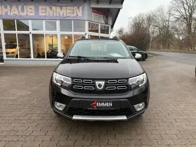 Second-hand Dacia Sandero Prestige 90 CP (66 kW) 2019 Negru Berlinǎ