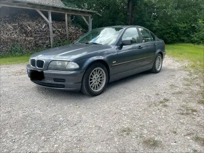 Gebraucht BMW 318 118 PS (86 kW) 1999 Limousine