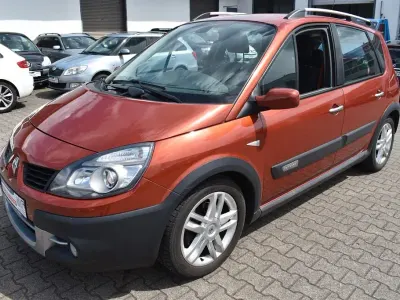 Gebraucht Renault Scenic E-Tech 135 PS (99 kW) 2008 Orange Van / Kleinbus