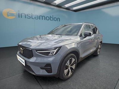 Grau Gebraucht 2022 Volvo XC40 SUV | 31.699 € (Fairer Preis)