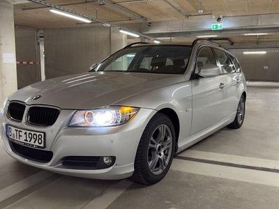 Gebraucht BMW 320 204 PS (150 kW) 2009 Silber Kombi