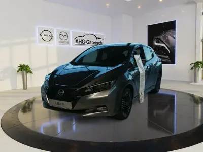 Gebraucht Nissan Leaf N-Connecta 160 kW (218 PS) 2024 Grau Kleinwagen