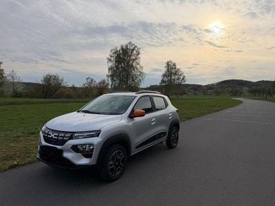 Second-hand Dacia Spring Essentiel 33 kW (45 CP) 2023 Argintiu Hatchback