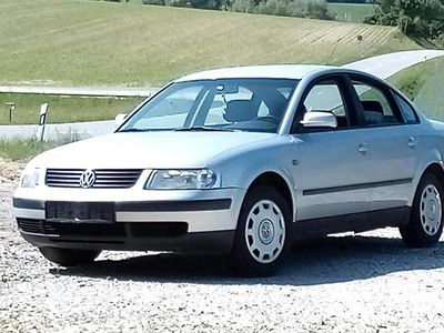 Usata VW Passat 105 CV (77 kW) 1998 Argento Berlina