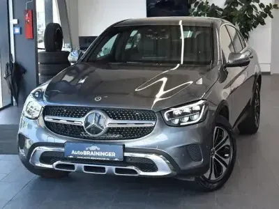 Gebraucht Mercedes GLC220 194 PS (142 kW) 2022 Selenitgrau SUV