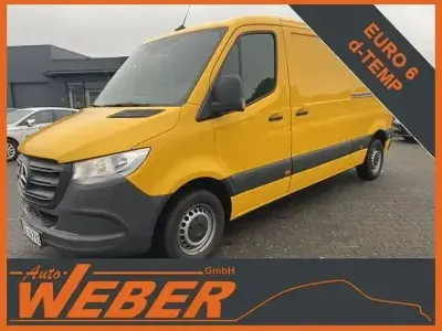 Używany Mercedes Sprinter 143 KM (105 kW) 2020 Żółty Van