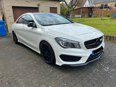 Weiß Gebraucht 2016 Mercedes CLA220 AMG Limousine | 18.900 € (Teuer)