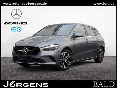 Metalliclack mountaingrau Gebraucht 2024 Mercedes B180 Progressive Van / Kleinbus | 29.090 € (Fairer Preis)