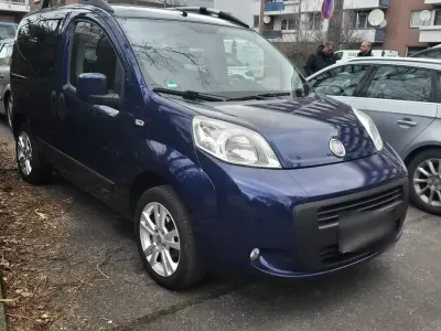 Gebraucht Fiat Qubo Trekking 77 PS (56 kW) 2012 Blau Van / Kleinbus