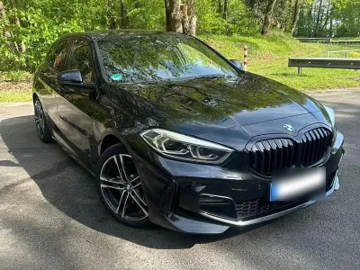 Gebraucht BMW 118 M Sport 140 PS (102 kW) 2020 Schwarz Kleinwagen