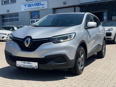 Grau Gebraucht 2016 Renault Kadjar Life SUV | 9.999 € (Etwas zu teuer)
