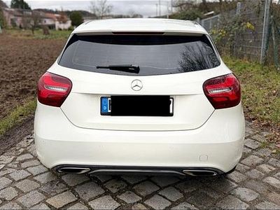 Weiß Gebraucht 2017 Mercedes A200 Urban Limousine | 16.000 € (Etwas zu teuer)