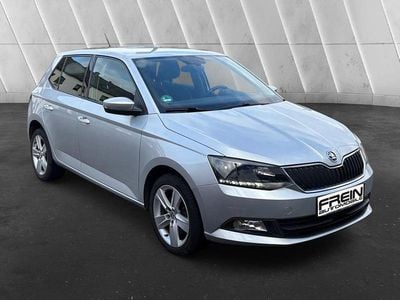 Gebraucht Skoda Fabia Ambition 110 PS (80 kW) 2015 Silber Limousine