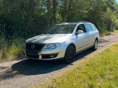 Gebraucht VW Passat 140 PS (102 kW) 2009 Silber Kombi