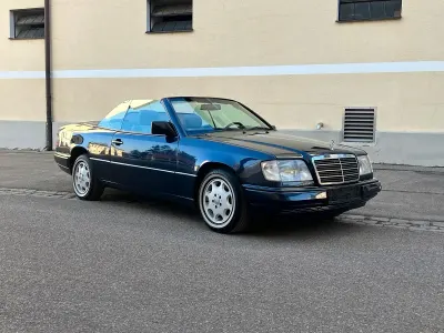 Gebraucht Mercedes E200 136 PS (100 kW) 1998 Blau Cabrio