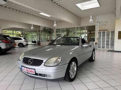 Second-hand Mercedes SLK200 136 CP (100 kW) 1997 Argintiu Cabrio