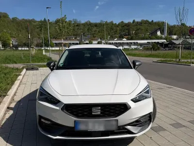 Gebraucht Seat Leon FR 131 PS (96 kW) 2022 Weiß Kombi