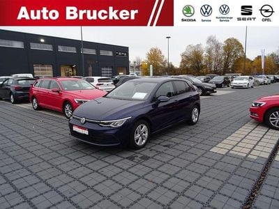 Usata VW Golf VII Life 150 CV (110 kW) 2021 Blu Utilitaria