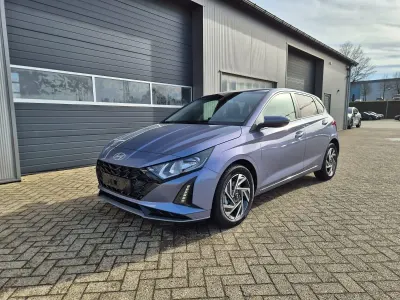Neu Hyundai i20 Trend 90 PS (66 kW) 2026 Vibrant blue Kleinwagen