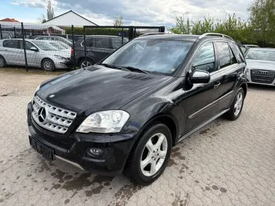 Gebraucht Mercedes ML420 306 PS (225 kW) 2009 Schwarz SUV