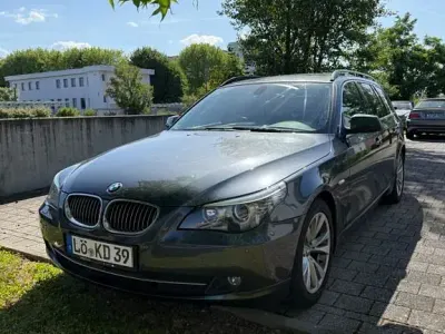 Gebraucht BMW 520 Exclusive 177 PS (130 kW) 2009 Grau Kombi