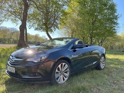 Usata Opel Cascada Innovation 170 CV (125 kW) 2015 Nero Cabrio
