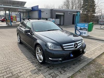 Usata Mercedes C220 Avantgarde 170 CV (125 kW) 2014 Nero Station wagon