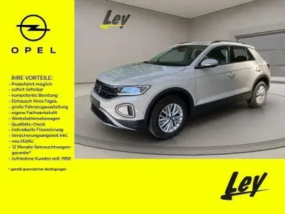 Gebraucht VW T-Roc Life 110 PS (80 kW) 2022 Ascotgrau SUV
