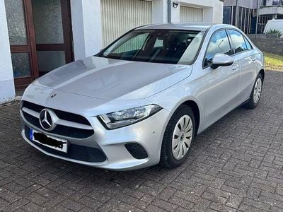 Gebraucht Mercedes A180 136 PS (100 kW) 2020 Silber Limousine