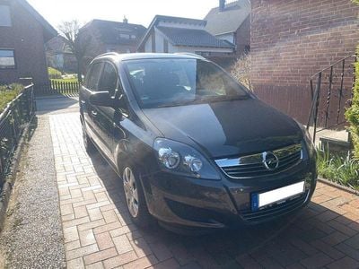 Gebraucht Opel Zafira Family 120 PS (88 kW) 2013 Grau Van / Kleinbus
