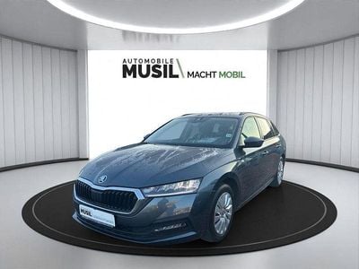 Quarzgrau metallic Gebraucht 2021 Skoda Octavia Kombi | 21.960 € (Fairer Preis)